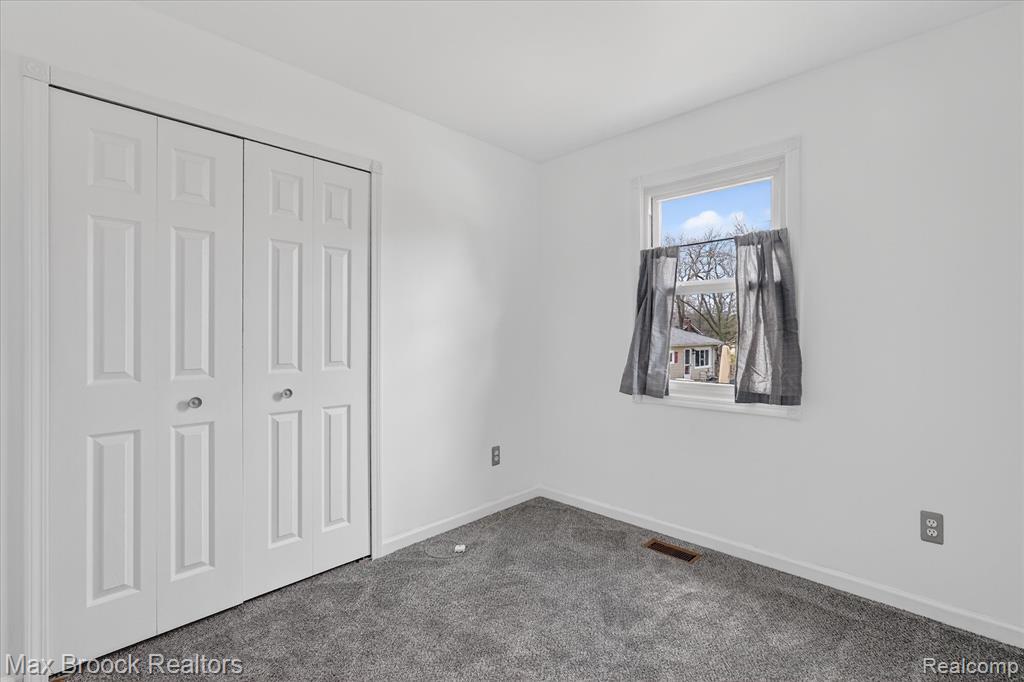 5001 Sylvanview Drive, Clarkston, MI 48348 — Photo 22