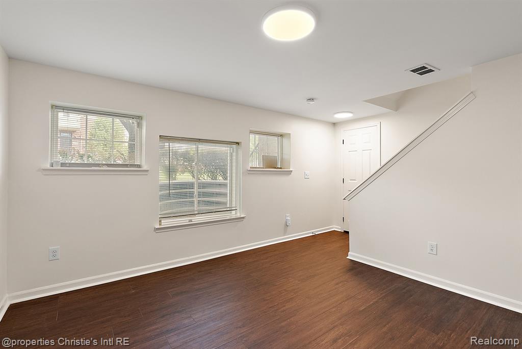 298 E PALMER Street, 26, Detroit, MI 48202 — Photo 34