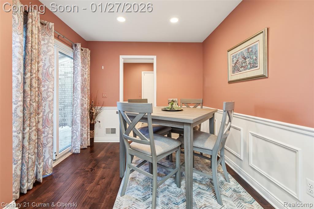 48645 Sutton Bay Court, Utica, MI 48315 — Photo 6
