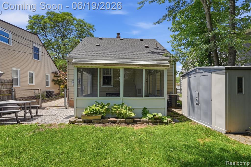 808 N Edison Avenue, Royal Oak, MI 48067 — Photo 28