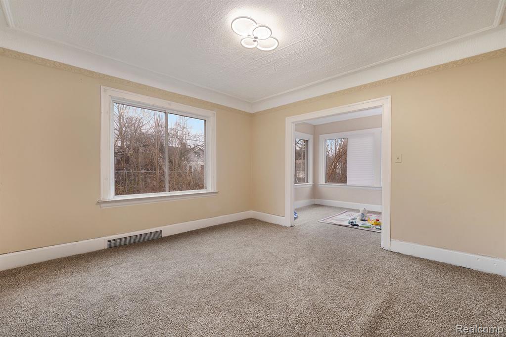 221 W Grixdale, Highland Park, MI 48203 — Photo 10