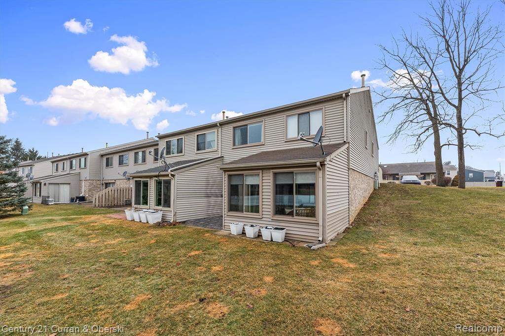 62401 Raleigh Court, 1, South Lyon, MI 48178 — Photo 35