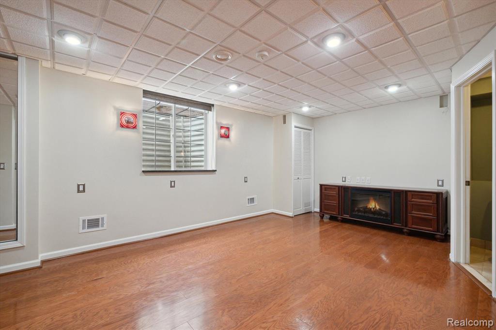 4305 ARETHA Avenue, Detroit, MI 48201 — Photo 38