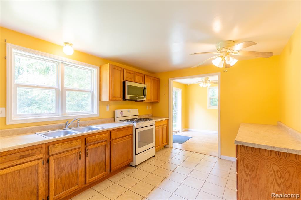 14405 Rawsonville Road, Belleville, MI 48111 — Photo 17