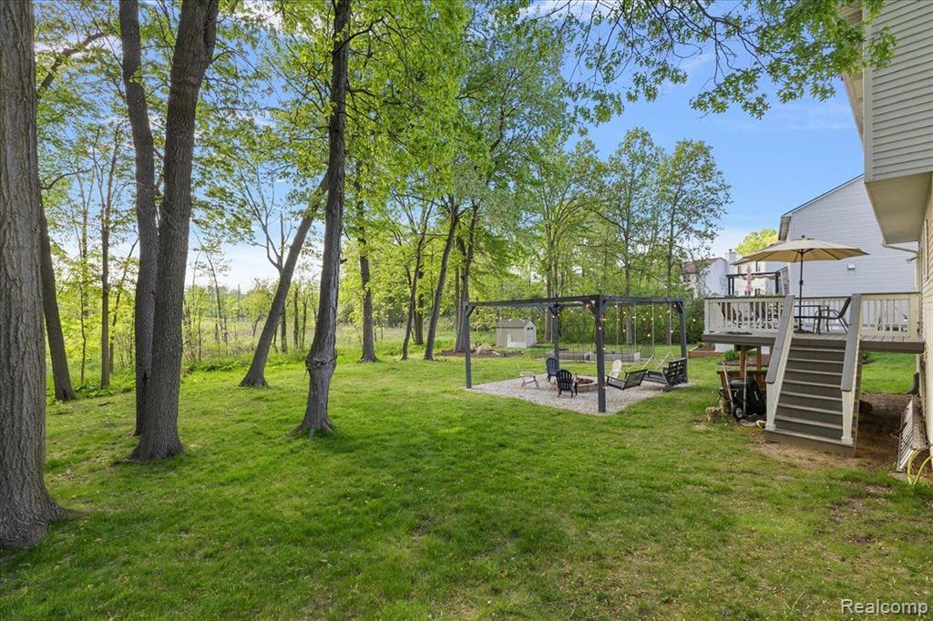 457 Cove View Drive, Waterford, MI 48327 — Photo 33