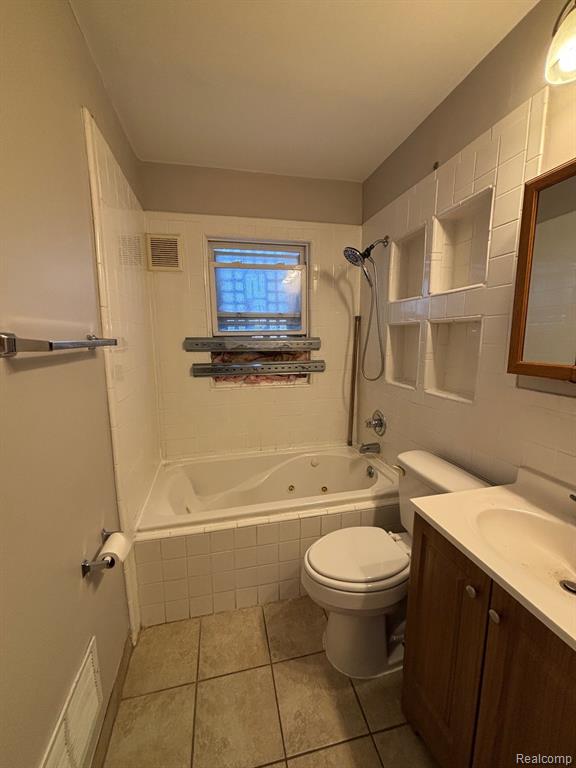 19381 KENOSHA Street, Harper Woods, MI 48225 — Photo 10