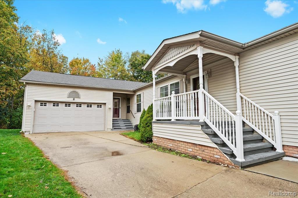 11078 Wood Run Circle, South Lyon, MI 48178 — Photo 2