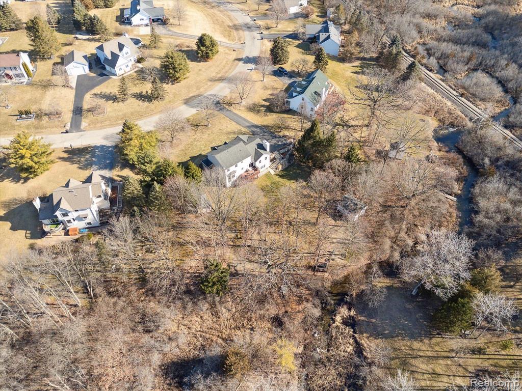 7694 THUNDER BAY Drive, Pinckney, MI 48169 — Photo 61