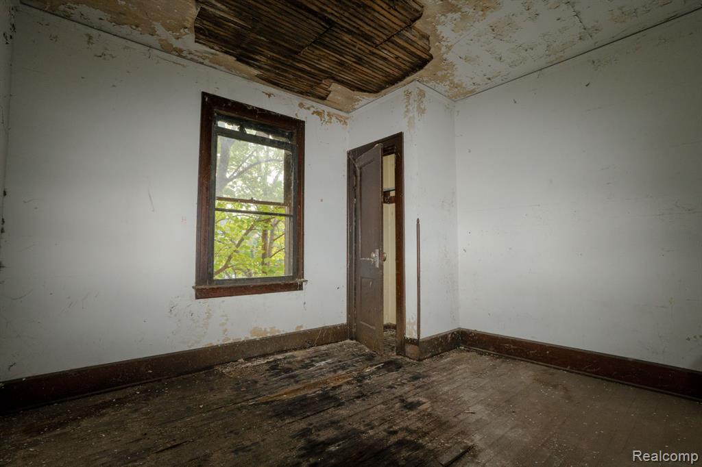 2574 Baldwin Street, Detroit, MI 48214 — Photo 10
