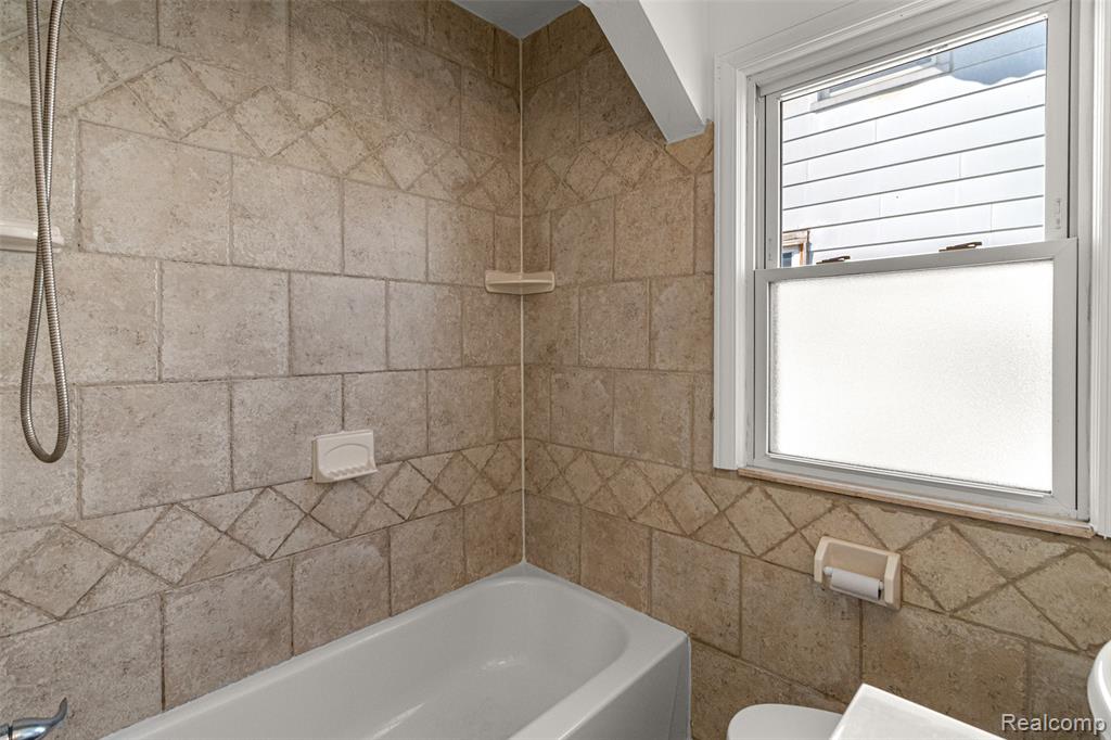 5152 Kenilworth Street, Dearborn, MI 48126 — Photo 14