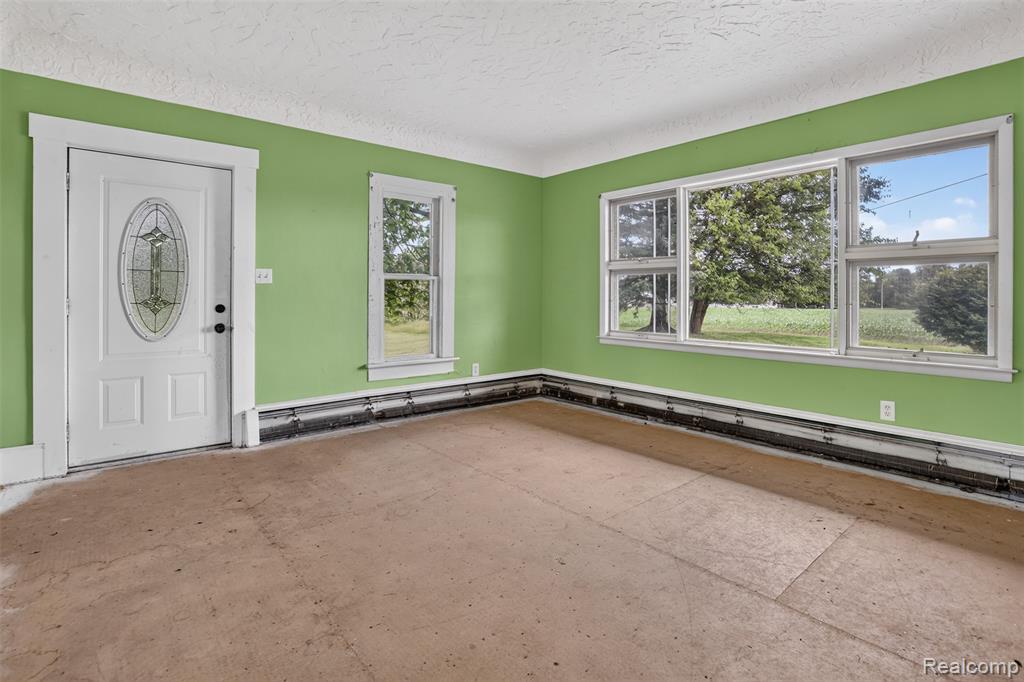 6007 Leix Road, Mayville Vlg, MI 48744 — Photo 2
