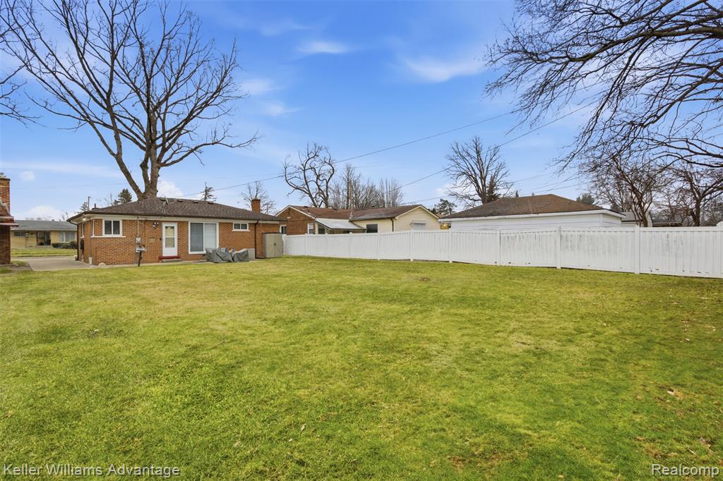8841 Virgil, Redford, MI 48239 — Photo 2