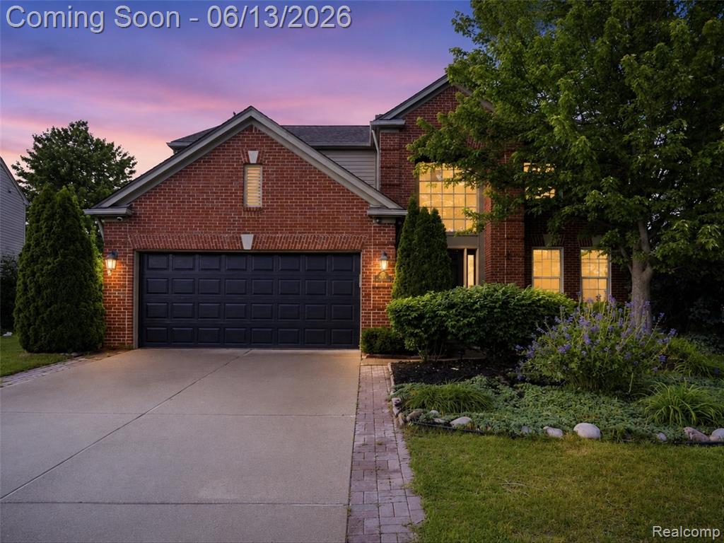 7668 Ring Neck Drive, Waterford, MI 48327 — front exterior