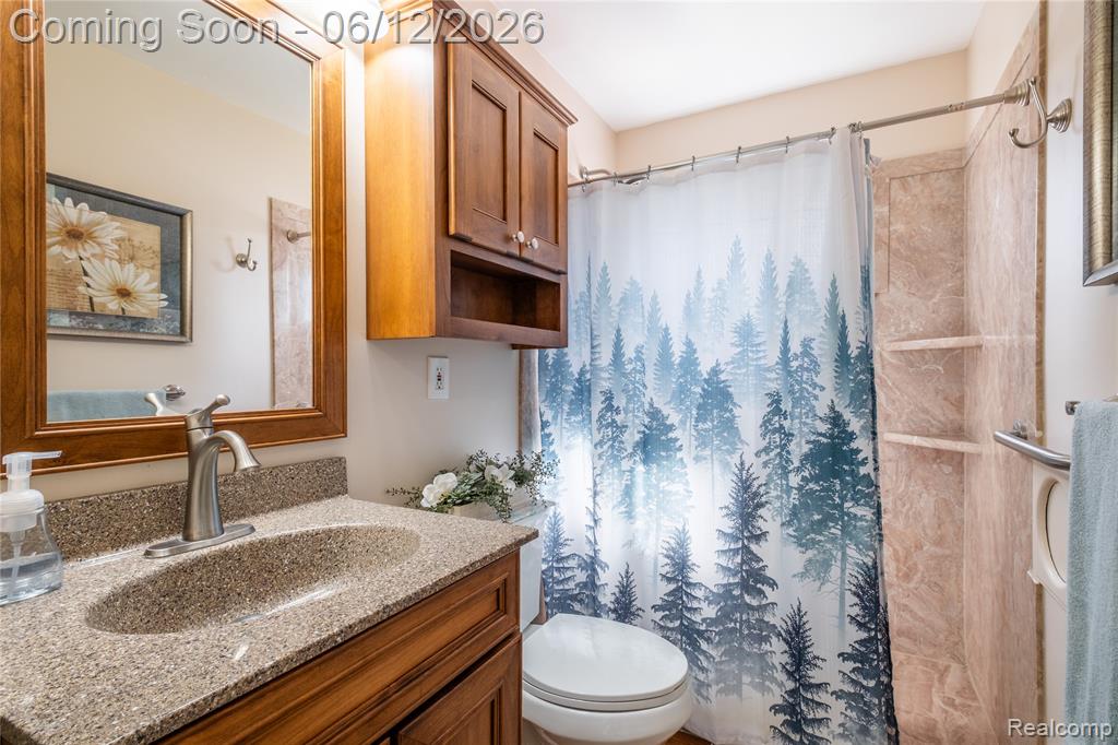 4083 Bristolwood Drive, Flint, MI 48507 — Photo 8