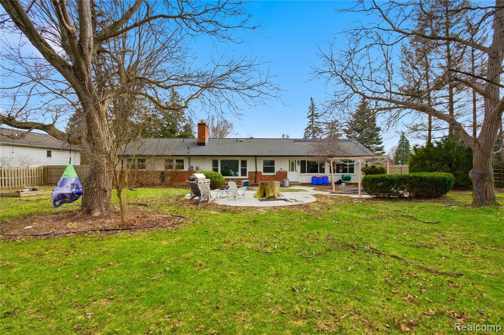 29256 Utley Road, Farmington, MI 48334 — Photo 6