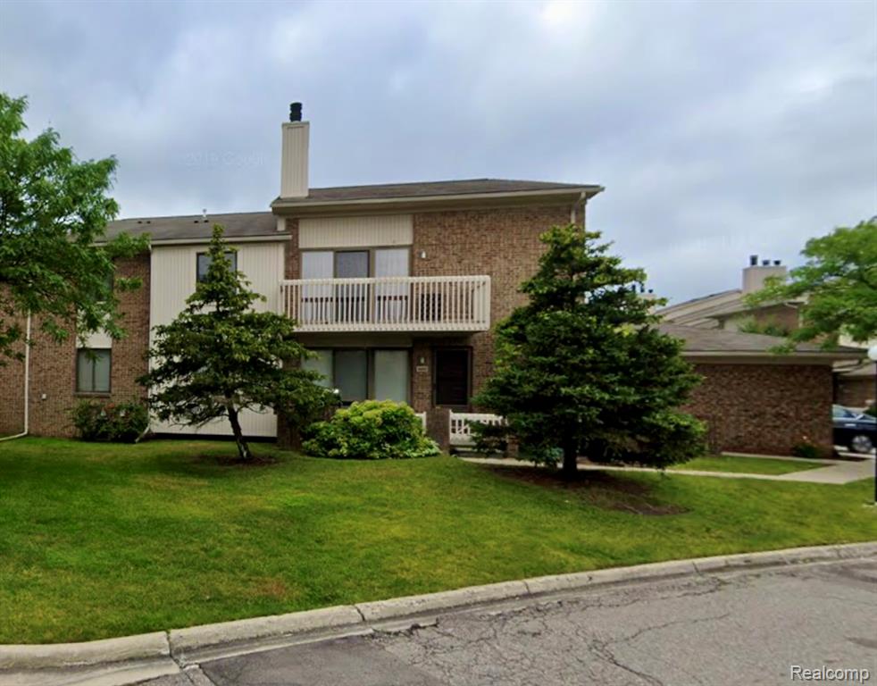 6693 Maple Lakes Drive, 62, West Bloomfield, MI — Photo 2