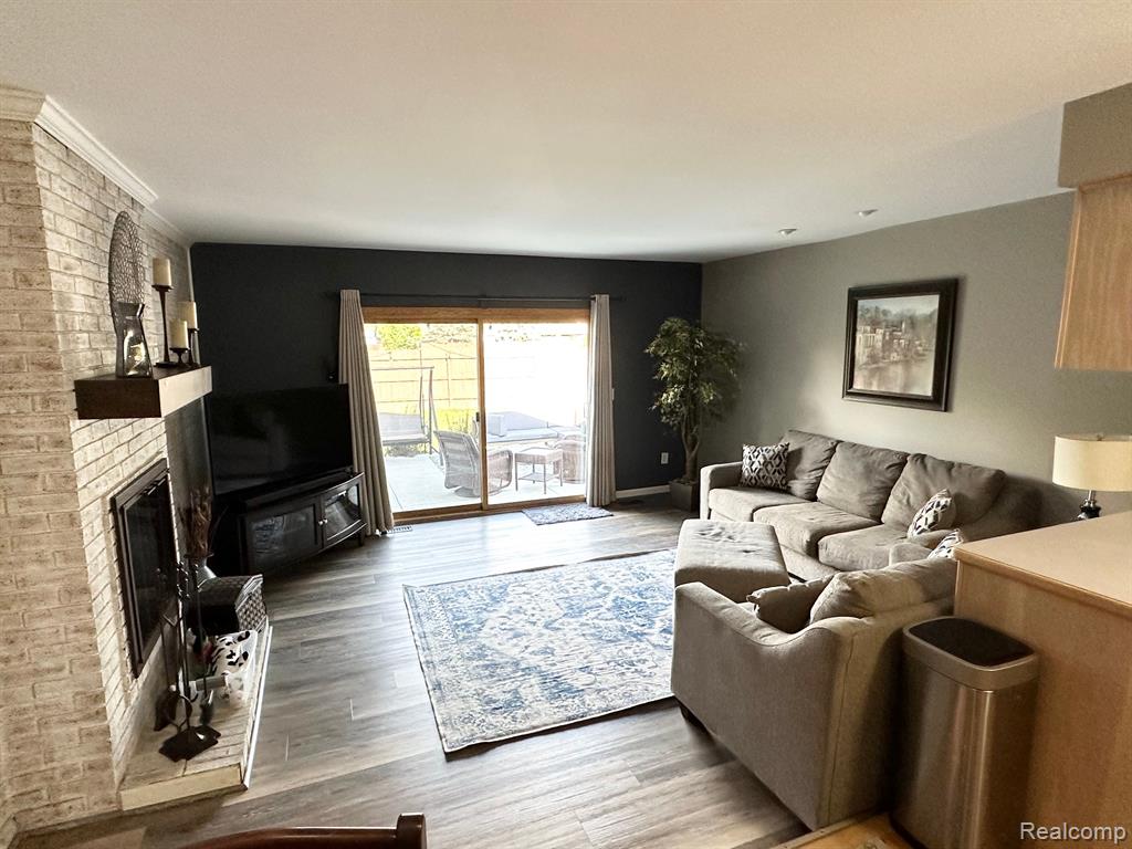 6700 WOONSOCKET Street, Canton, MI 48187 — Photo 11