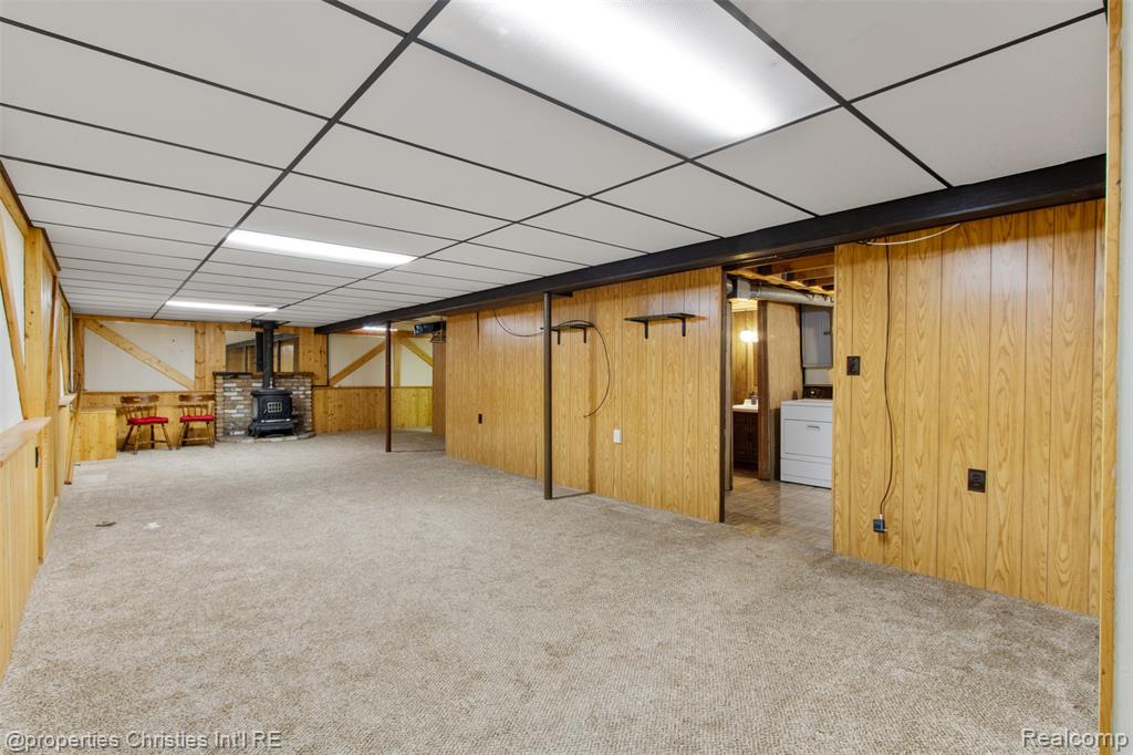 8439 Doncaster Drive, Sterling Heights, MI 48312 — Photo 18