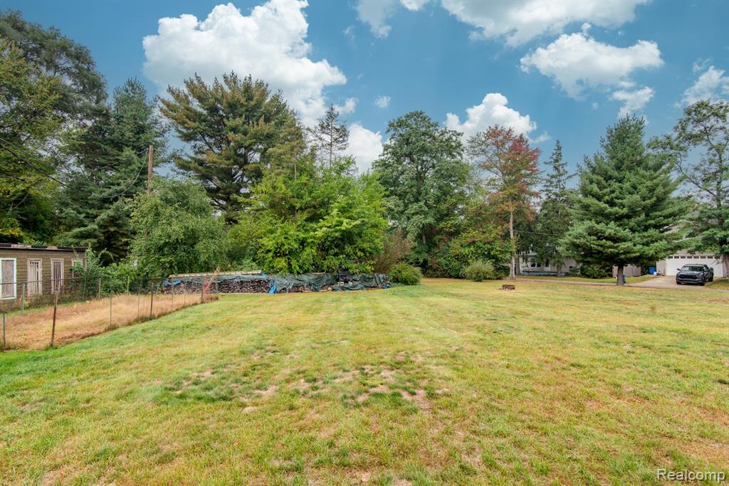 190 Rustic Circle, White Lake, MI — Photo 22