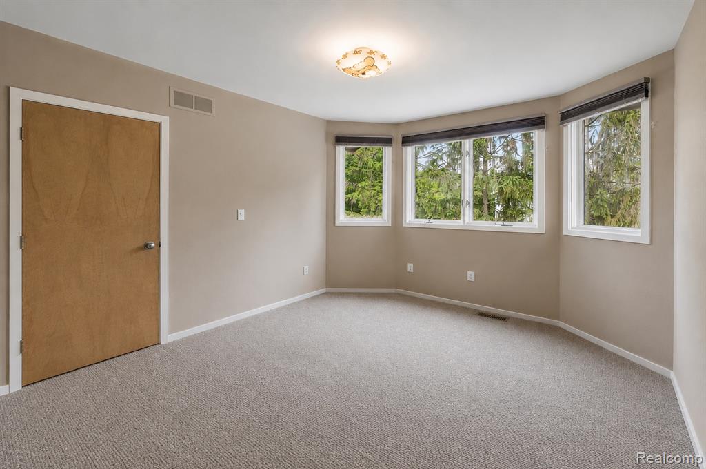1739 Ridge Road, White Lake, MI 48383 — Photo 34