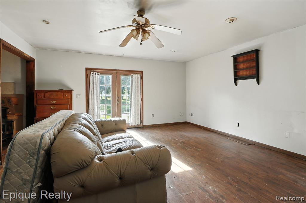 126 S JACKSON Street, Sandusky, MI 48471 — Photo 9