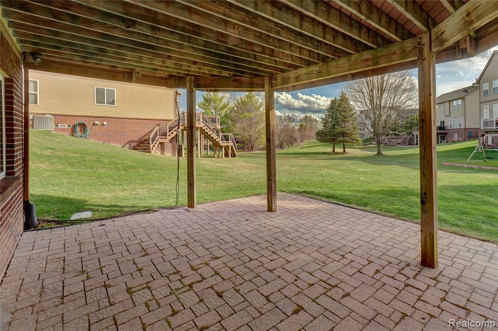 8599 Hummingbird, Commerce Twp, MI 48382 — Photo 35