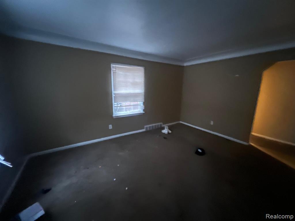 8874 Grandville Avenue, Detroit, MI 48228 — Photo 2