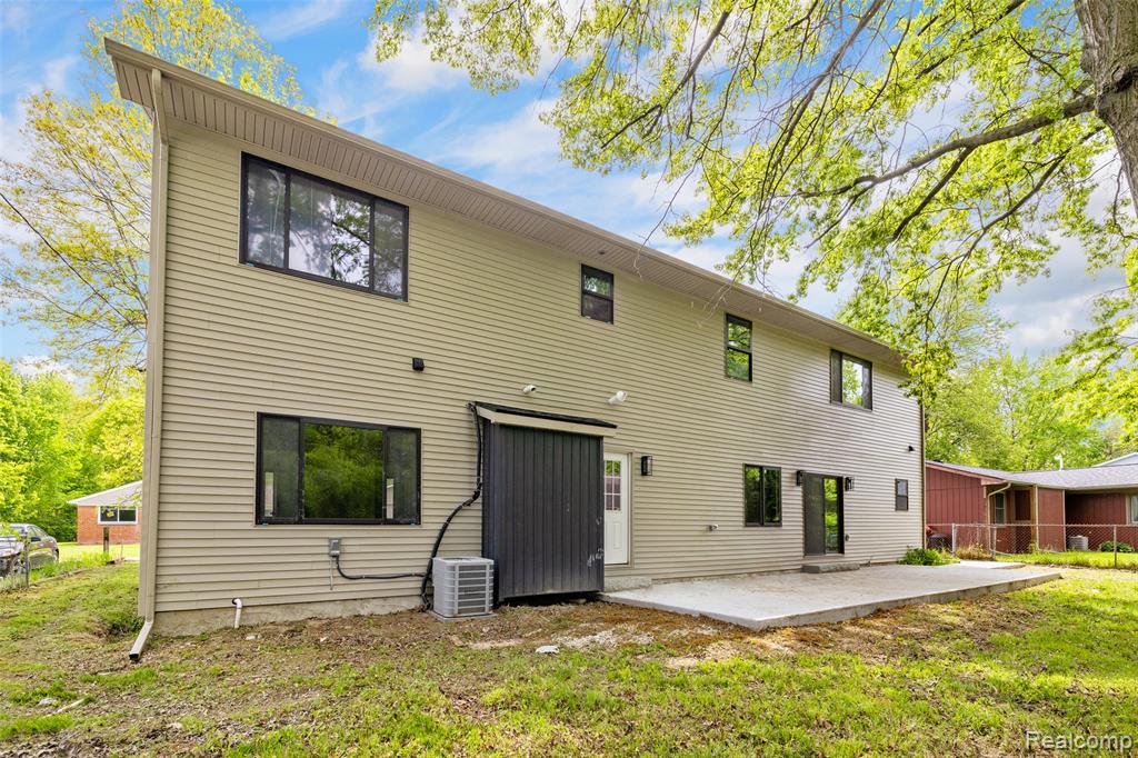7598 Lake Park Avenue, Ira, MI — Photo 54
