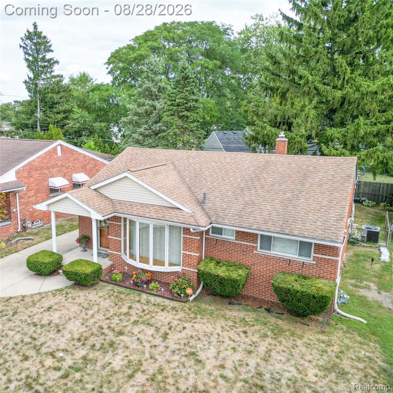 8610 Winston Lane, Dearborn Heights, MI 48127