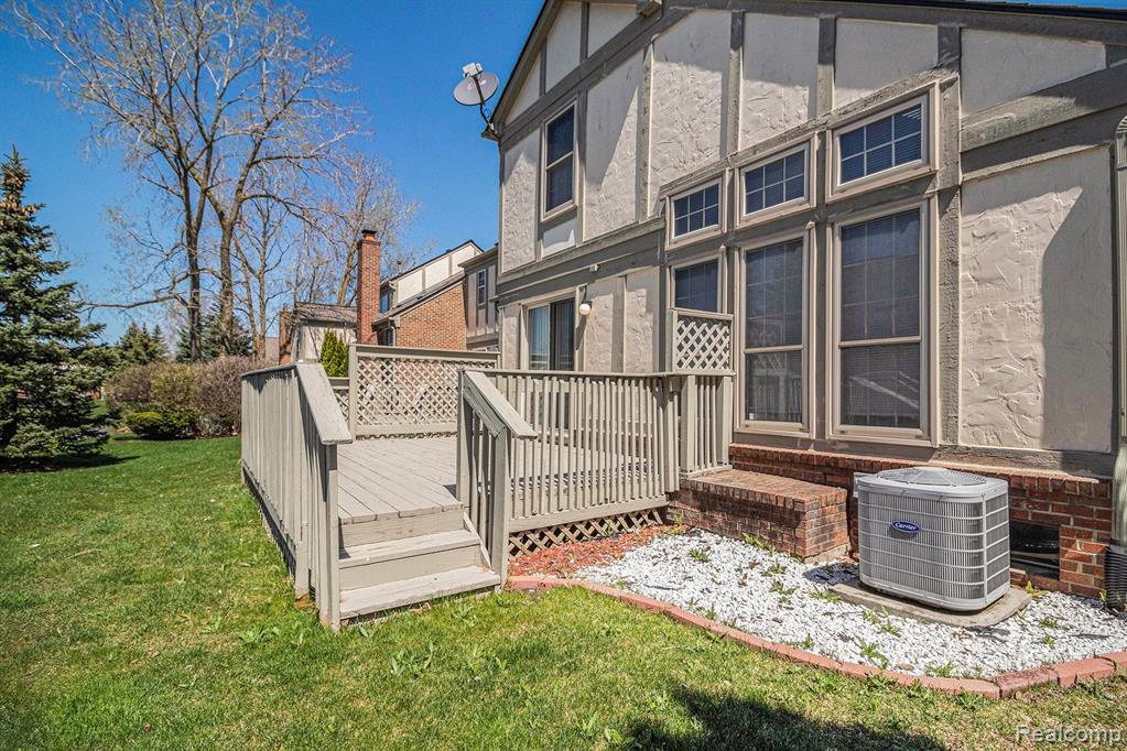 2038 Otter Pond Lane, Canton, MI 48188 — Photo 37