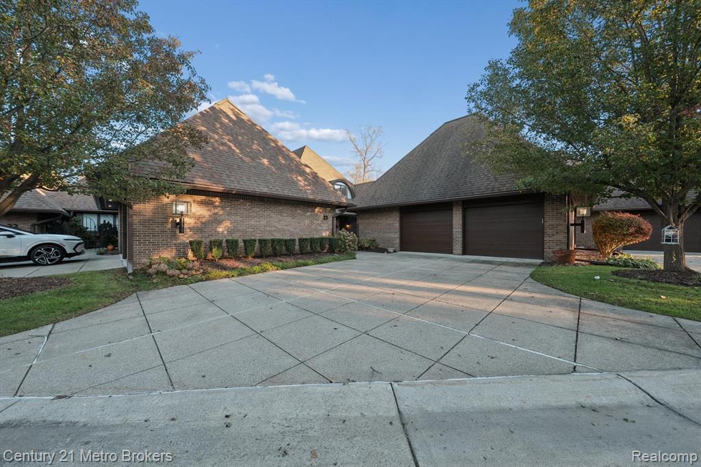 9095 S Saginaw Road, 23, Grand Blanc, MI 48439 — Photo 4