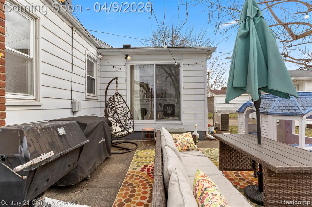 401 Walnut Avenue, Royal Oak, MI 48073 — Photo 56
