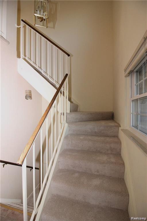 5727 NORTHFIELD Parkway, Troy, MI 48098 — Photo 3