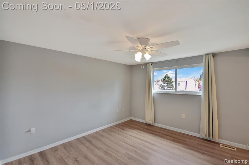 1100 Shallowdale Drive, Troy, MI 48085 — Photo 32