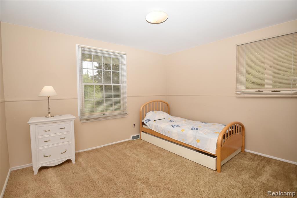 6835 Limerick Lane, Troy, MI 48098 — Photo 27