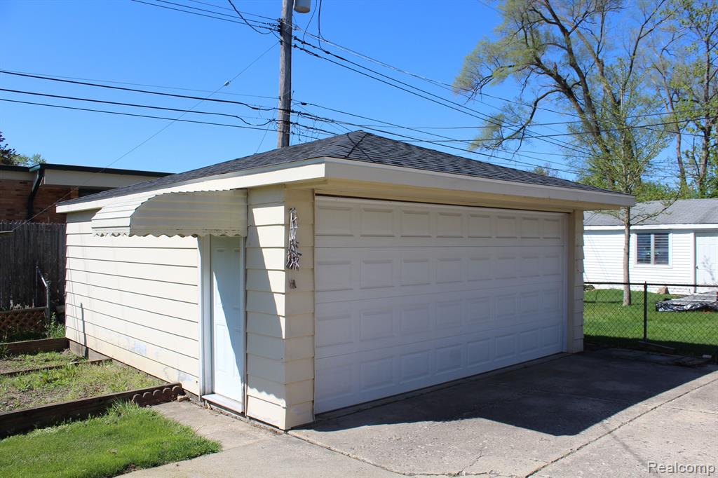 40803 FIRWOOD Street, Plymouth, MI 48170 — Photo 7