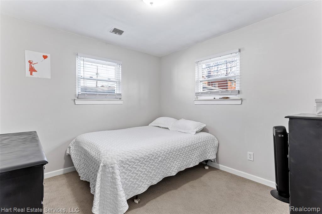 7235 Mortenview Drive, Taylor, MI 48180 — Photo 12