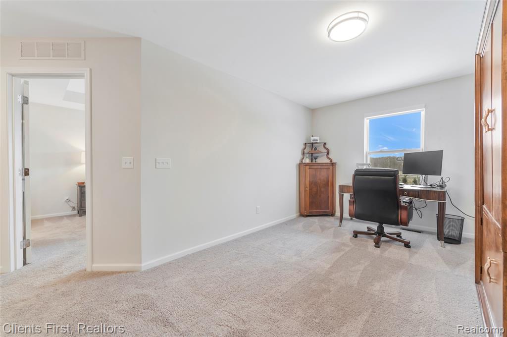 8689 Grove Street, Washington, MI — Photo 25