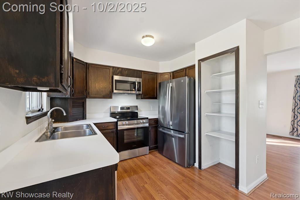 8760 Cooley Beach Drive, White Lake, MI — Photo 25