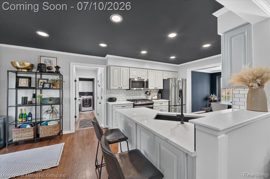 41575 Pheasant Creek Drive, Canton, MI 48188 — Photo 10