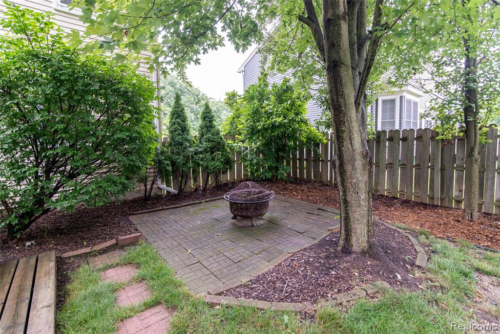 45234 Prestbury Road, Canton, MI 48187 — Photo 39