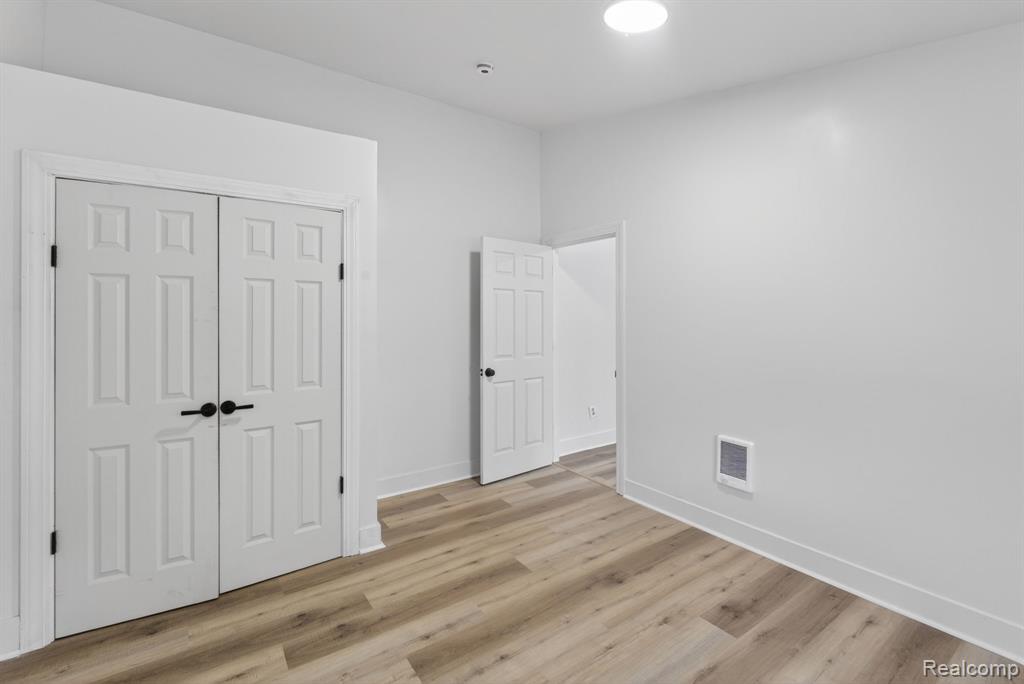 810 E 8th Street, Flint, MI 48503 — Photo 19