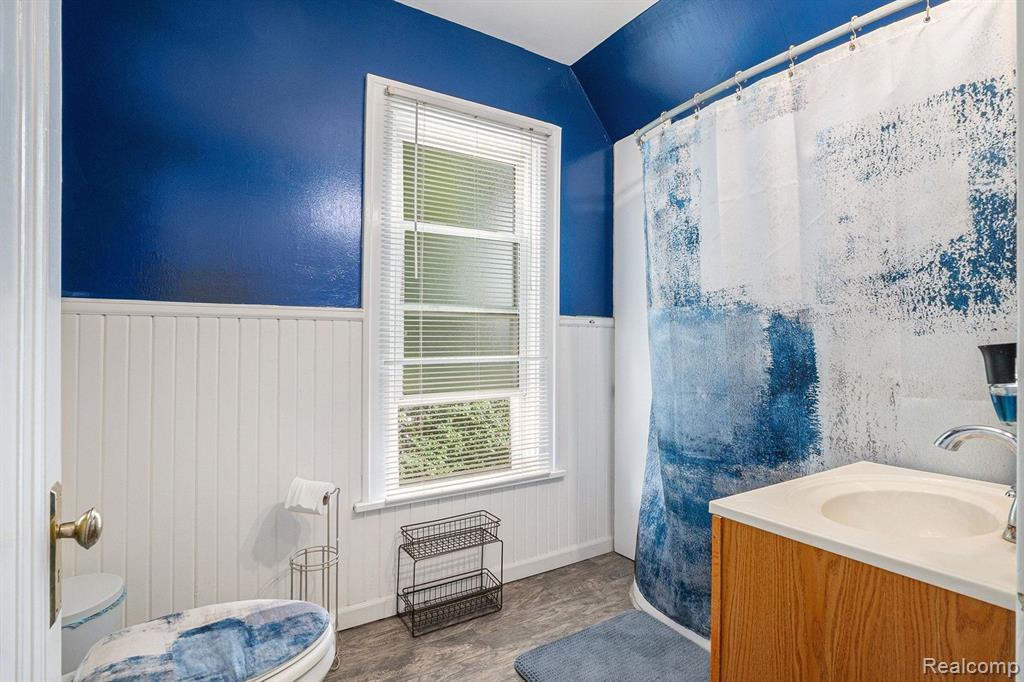 110 LAKE Street, Holly, MI 48442 — Photo 19
