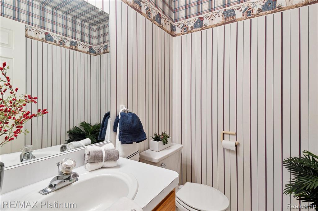 4823 FAIRWAYS Drive, Brighton, MI 48116 — Photo 19
