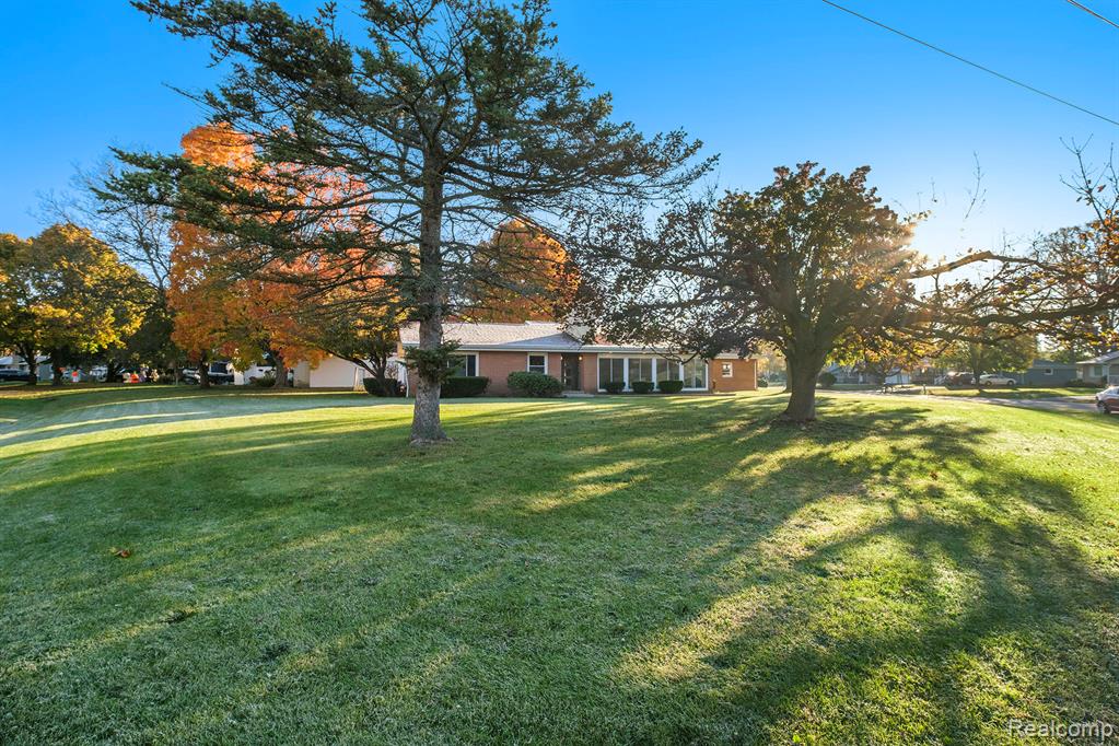 4475 Thornapple Circle, Burton, MI 48509 — Photo 3