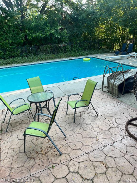930 BRIDGE PARK Drive, Troy, MI 48098 — Photo 26
