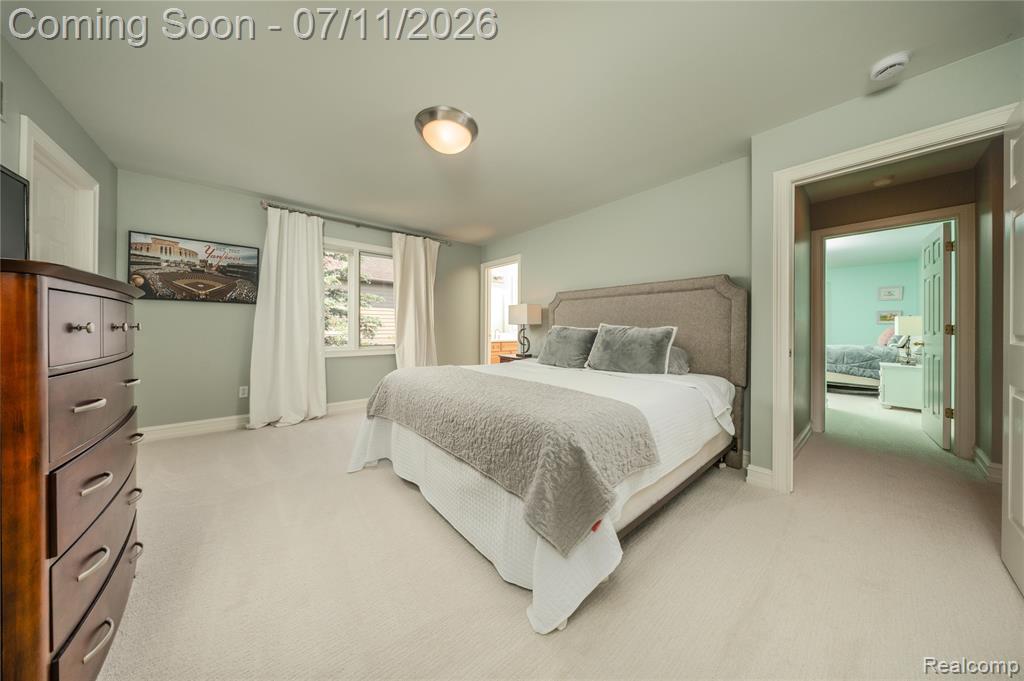 819 Majestic Drive, Rochester Hills, MI 48306 — Photo 27