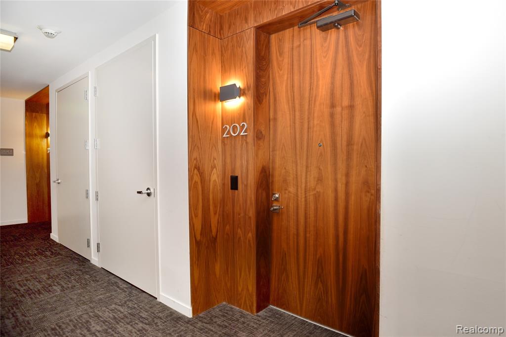 750 Forest Avenue, 202, Birmingham, MI 48009 — Photo 3