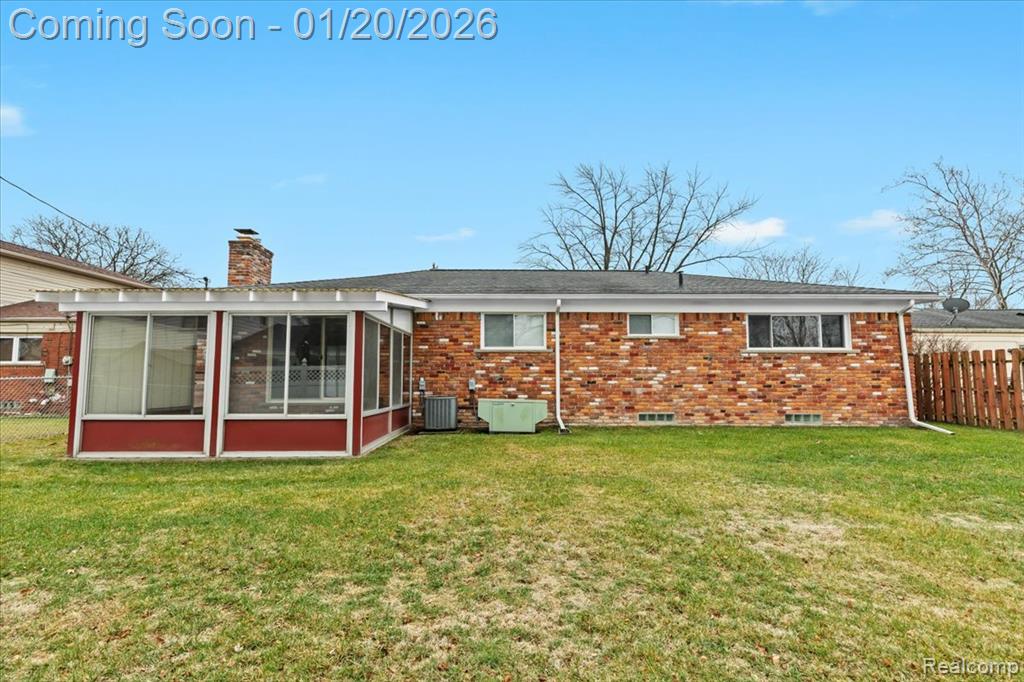 26044 Cherry Hill Road, Dearborn Heights, MI 48127 — Photo 33