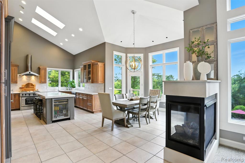 815 Pinery Boulevard, Lake Orion, MI 48362 — Photo 10
